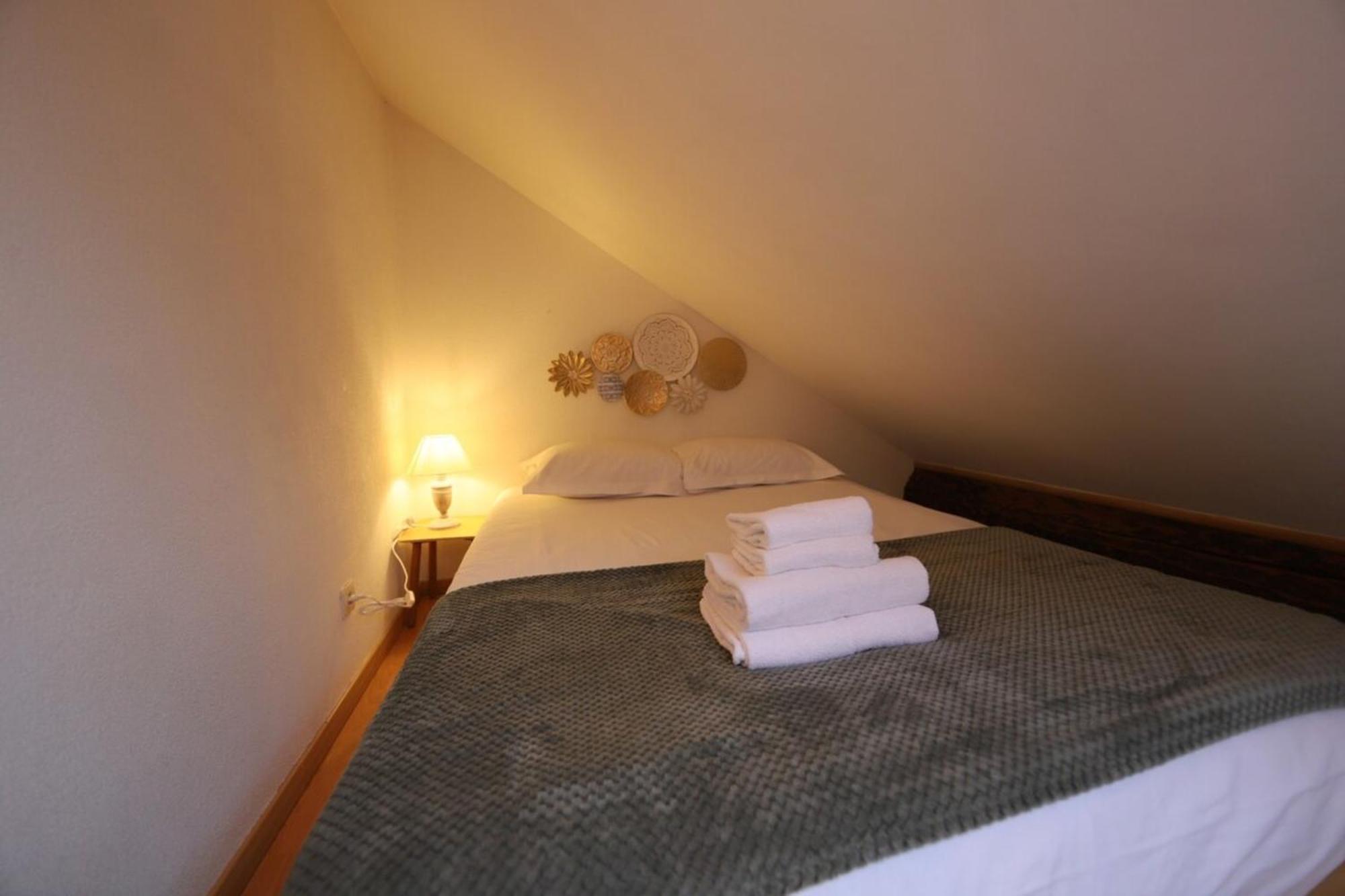 A Little Nest At The Top Floor Annecy Exterior foto
